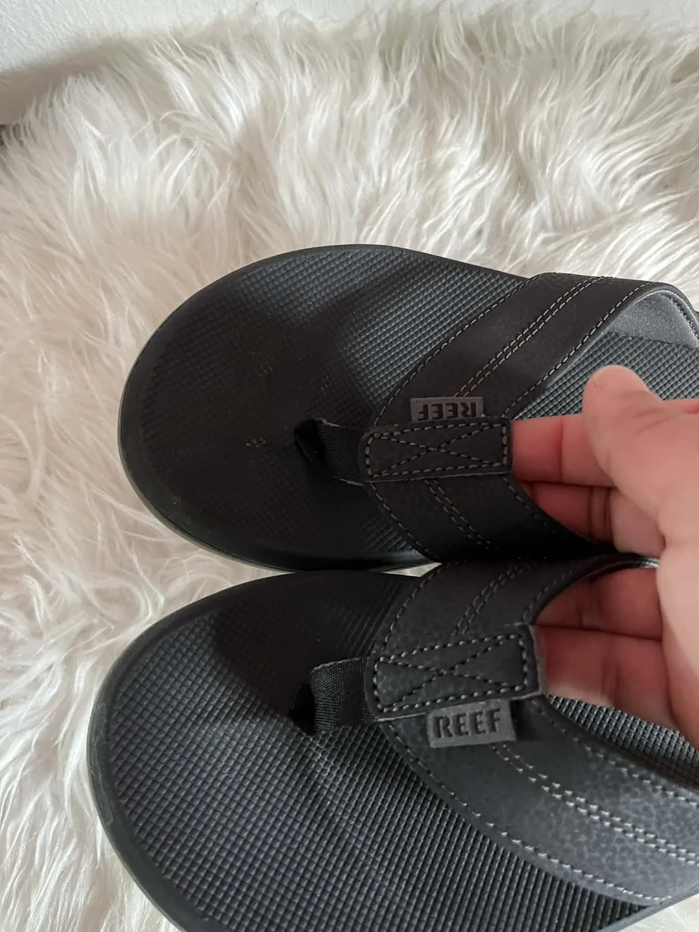 Reef Black Men's Cushioned Flip Flops